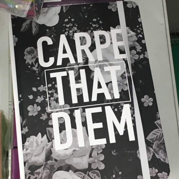 Meet your Posher, Amy - Picture 1 of 1